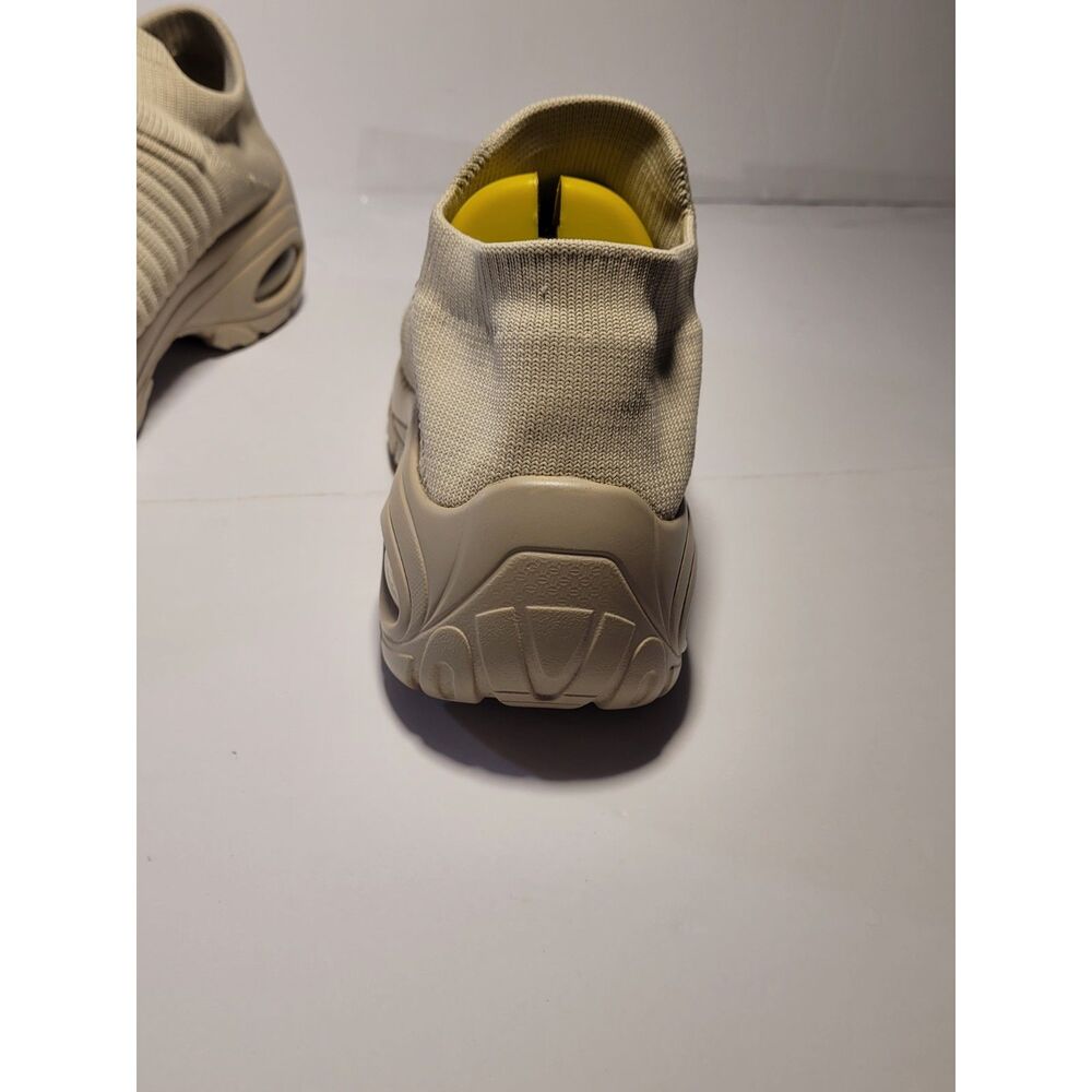 Cushion Aire Women's 8.5 Beige Knit Slip On Air Cushion Walking Sneakers -0001